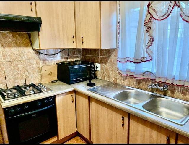 4 BEDROOM HOUSE FOR SALE IN VANDERBIJLPARK CE 1